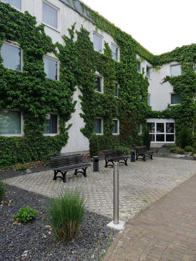 Arthotel Ambassador Wiesbaden - Free Parking Exterior foto